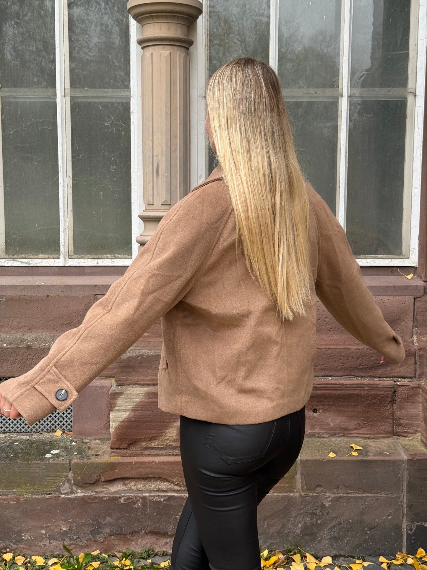 Kurzer Wollmantel Lana